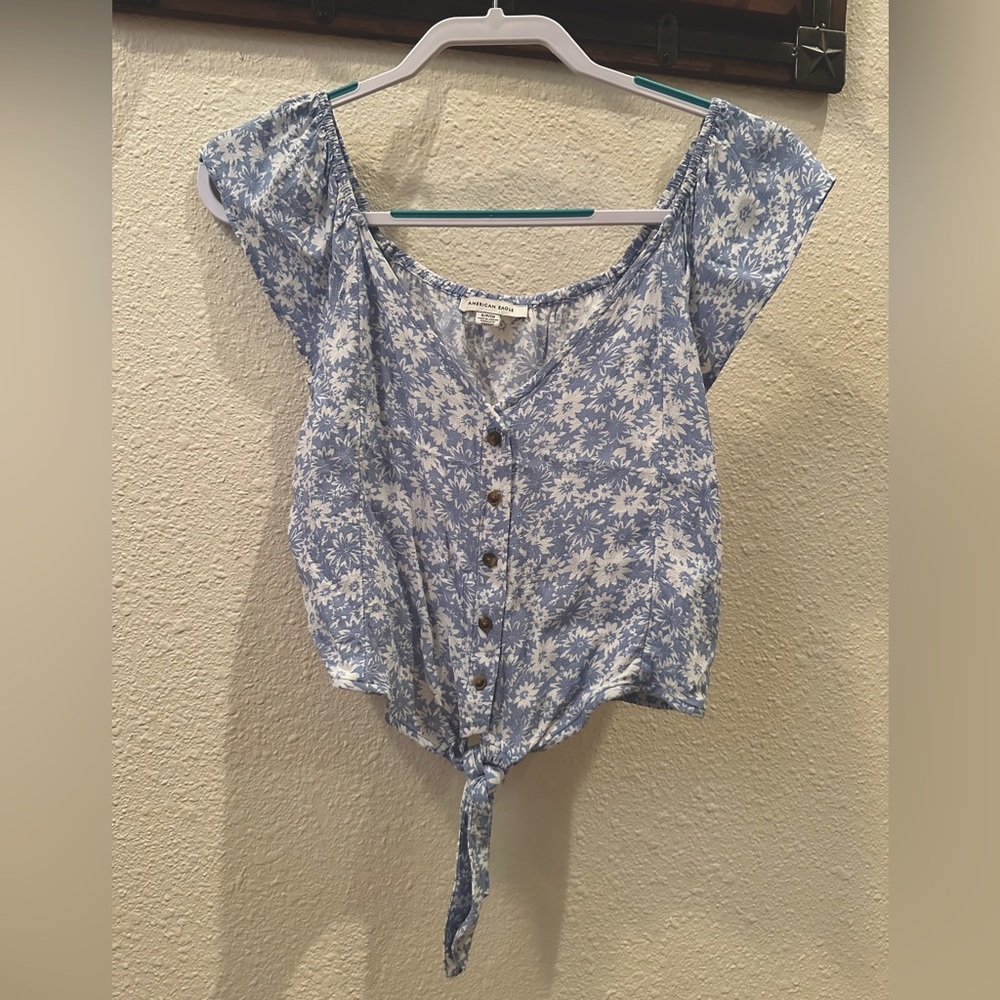 American Eagle button cropped button down blouse, small